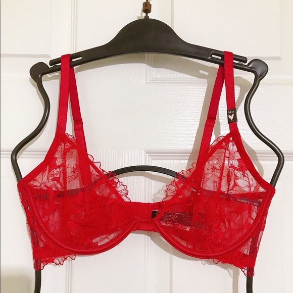 💖Victoria Secret SEXY Low Cut Demi - Picture 1 of 3